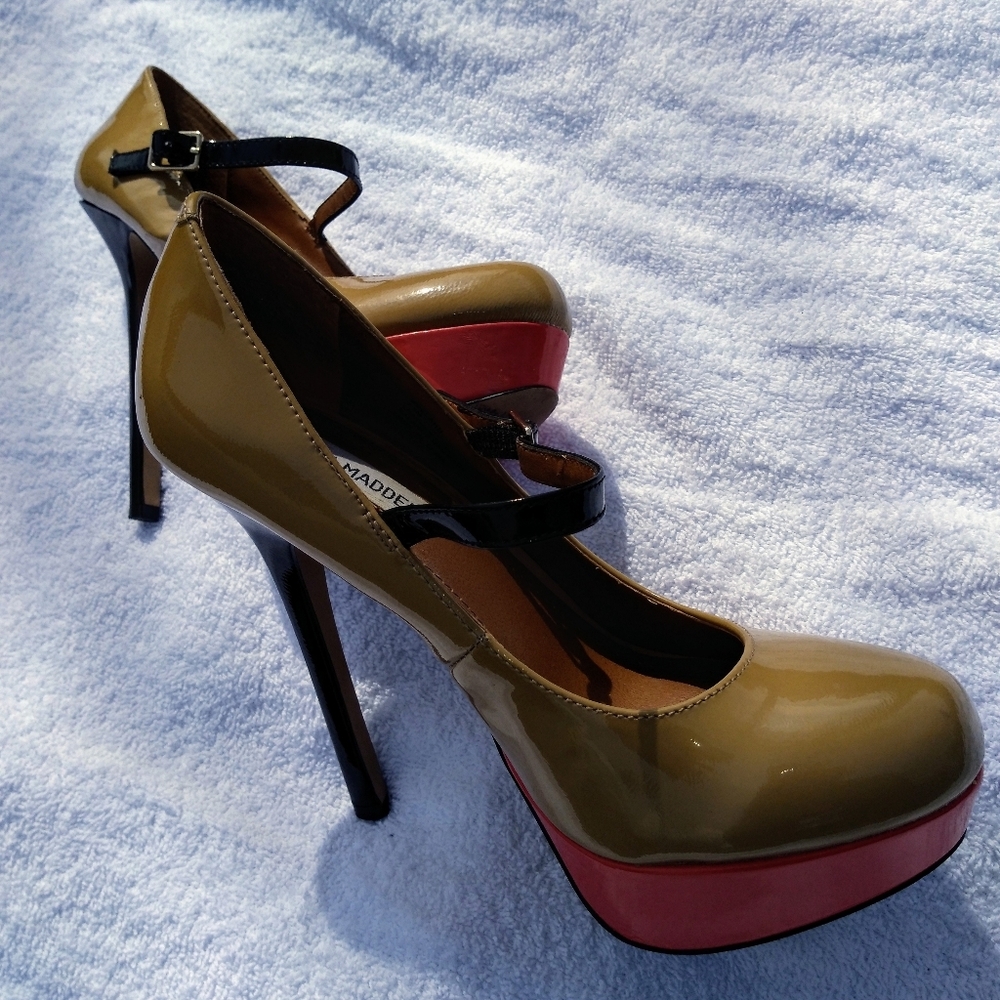 Women's shoes